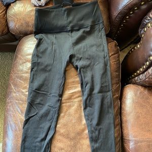 Fabletics Kelly Rowland legging